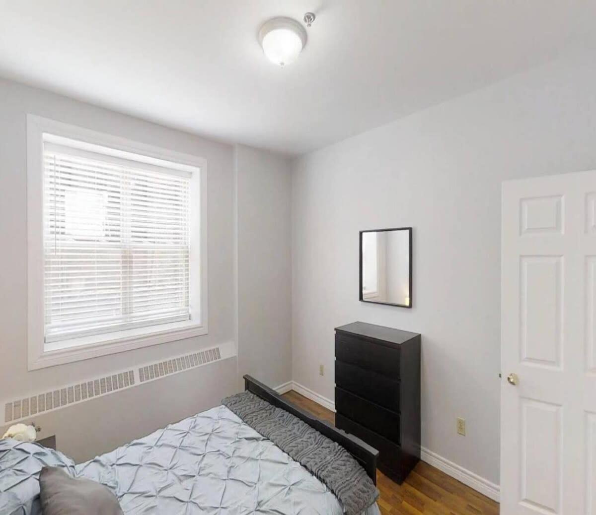 Bright Cozy Condo The Heart Of Uptown 2Bed Coffee & Tea Сент-Джон Экстерьер фото