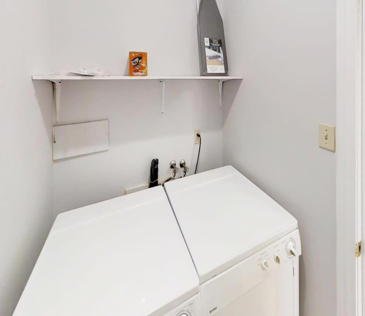 Bright Cozy Condo The Heart Of Uptown 2Bed Coffee & Tea Сент-Джон Экстерьер фото